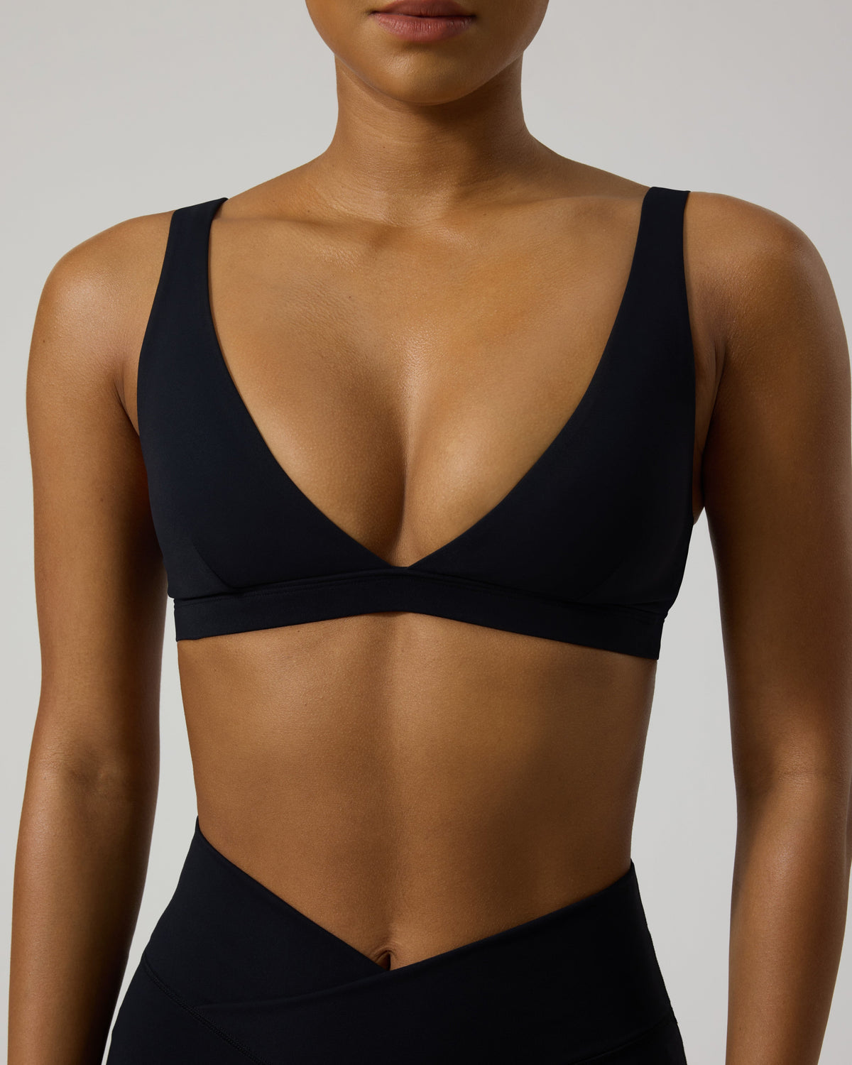 FlexFlow Plunge V Neck Bra