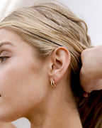 Mia Hoops