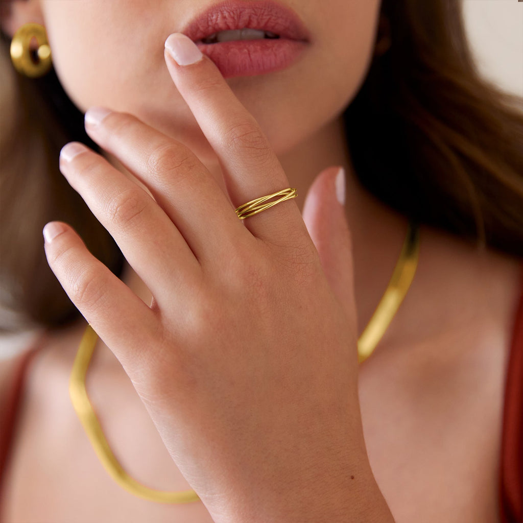 Four Ways Interlocked Anxiety Ring