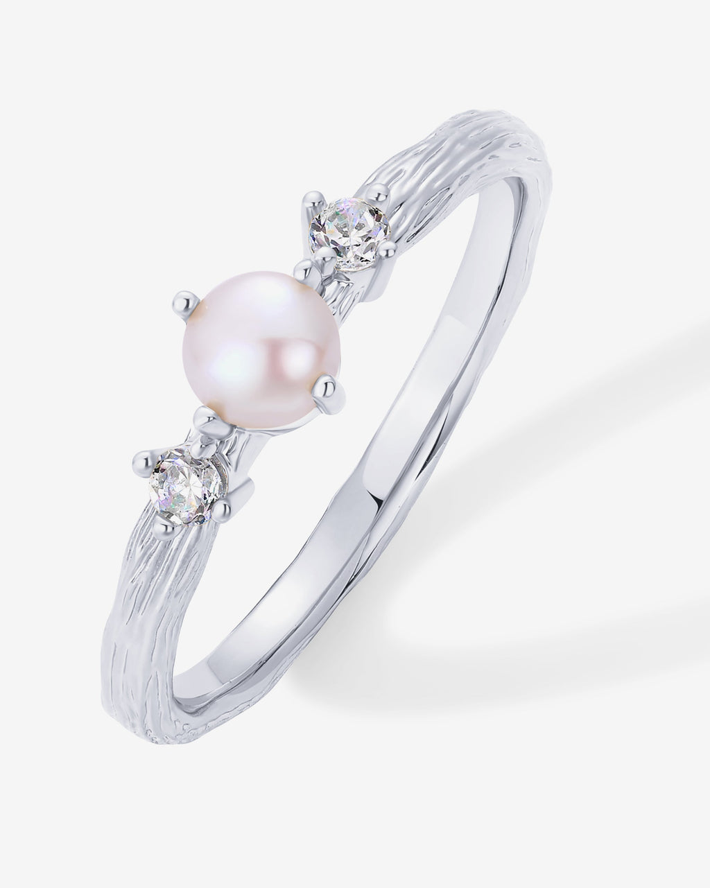 Pearl Hammered Ring