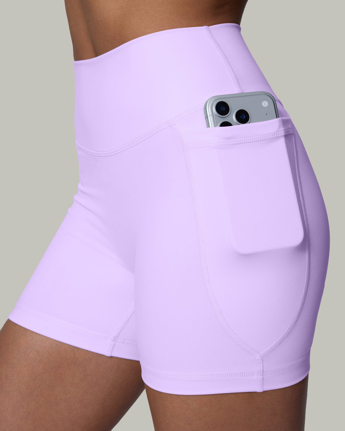 FlexFlow High-Rise 4" Shorts with Pockets