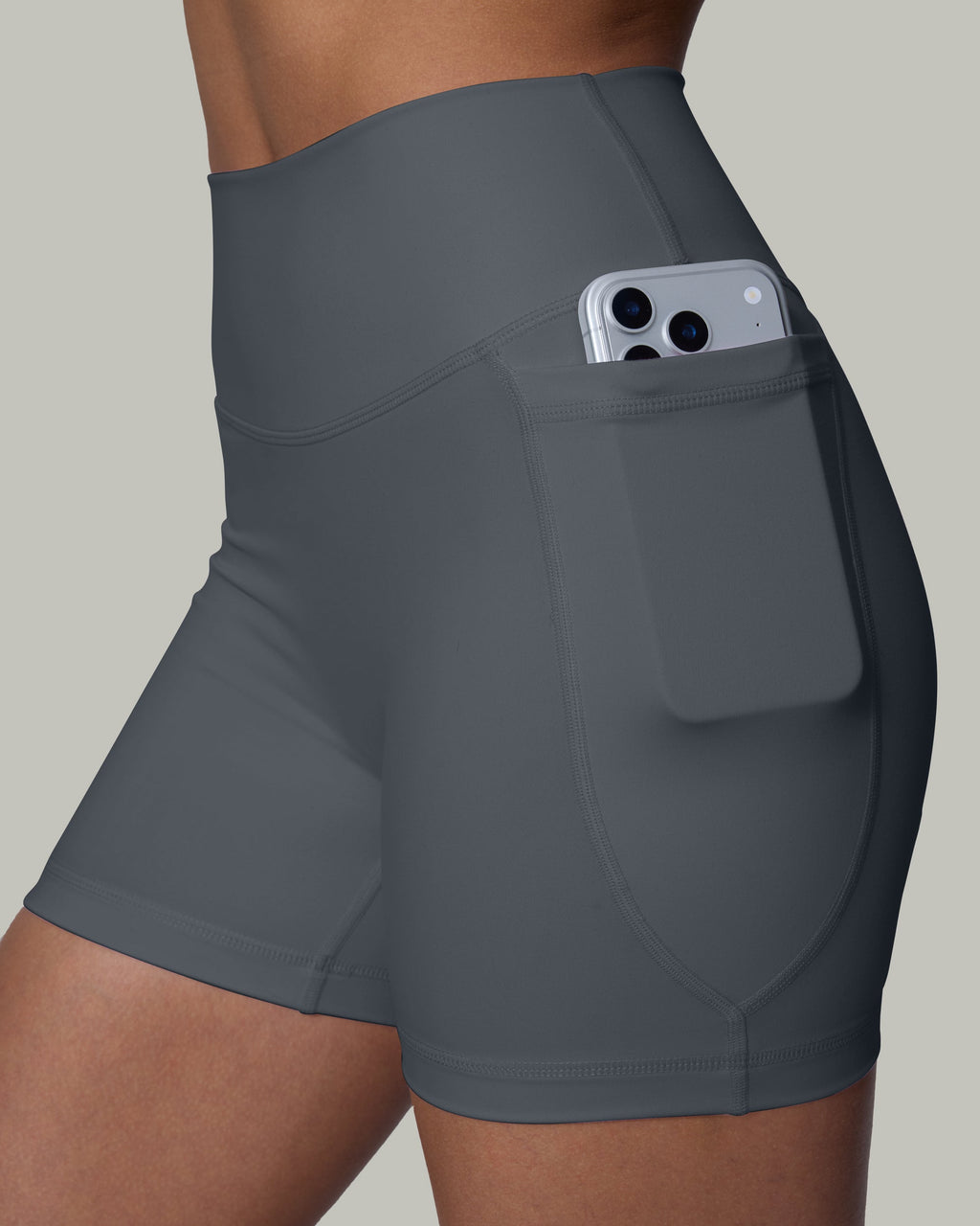 FlexFlow High-Rise 4" Shorts with Pockets