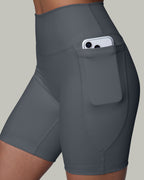 FlexFlow High-Rise 6" Shorts with Pockets