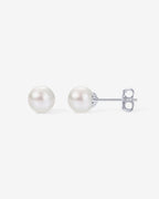 Round White Freshwater Cultured Pearl Earrings