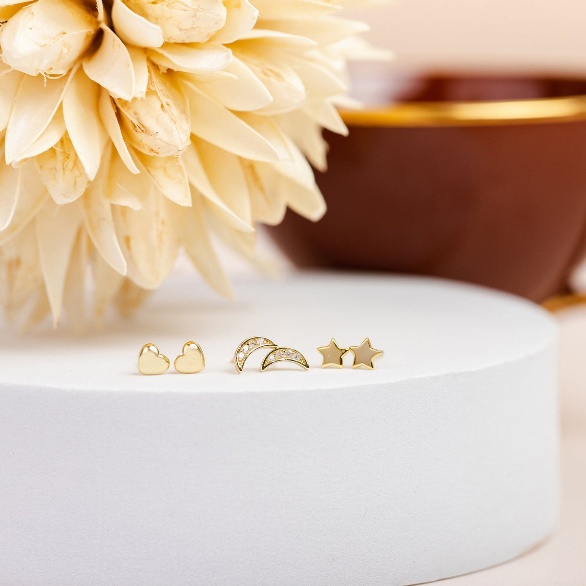 Amor Studs
